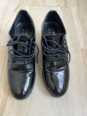 Mix No. 6 Black Patent Lace-Up Oxfords Platform Chunky Shoes